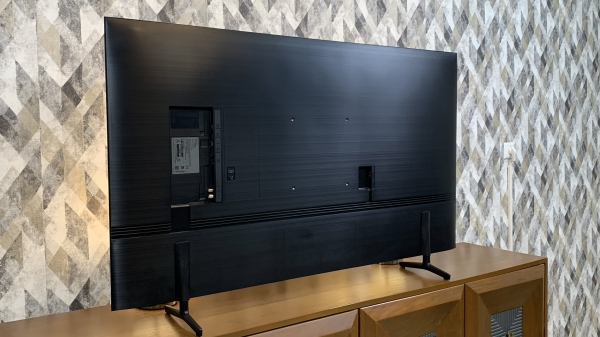 تلویزیون سامسونگ 55BU8000 ساخت 2022